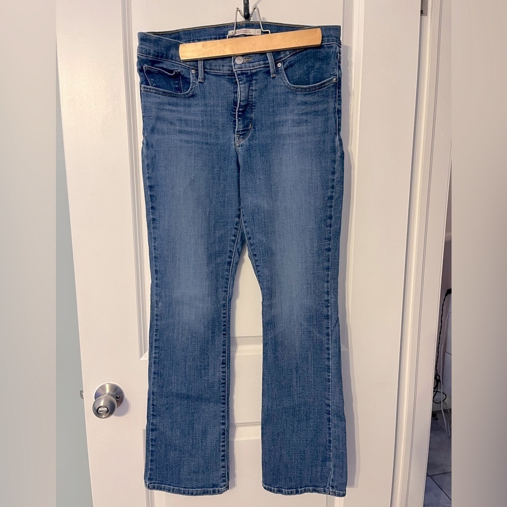 Women’s Levi Bootcut Jean